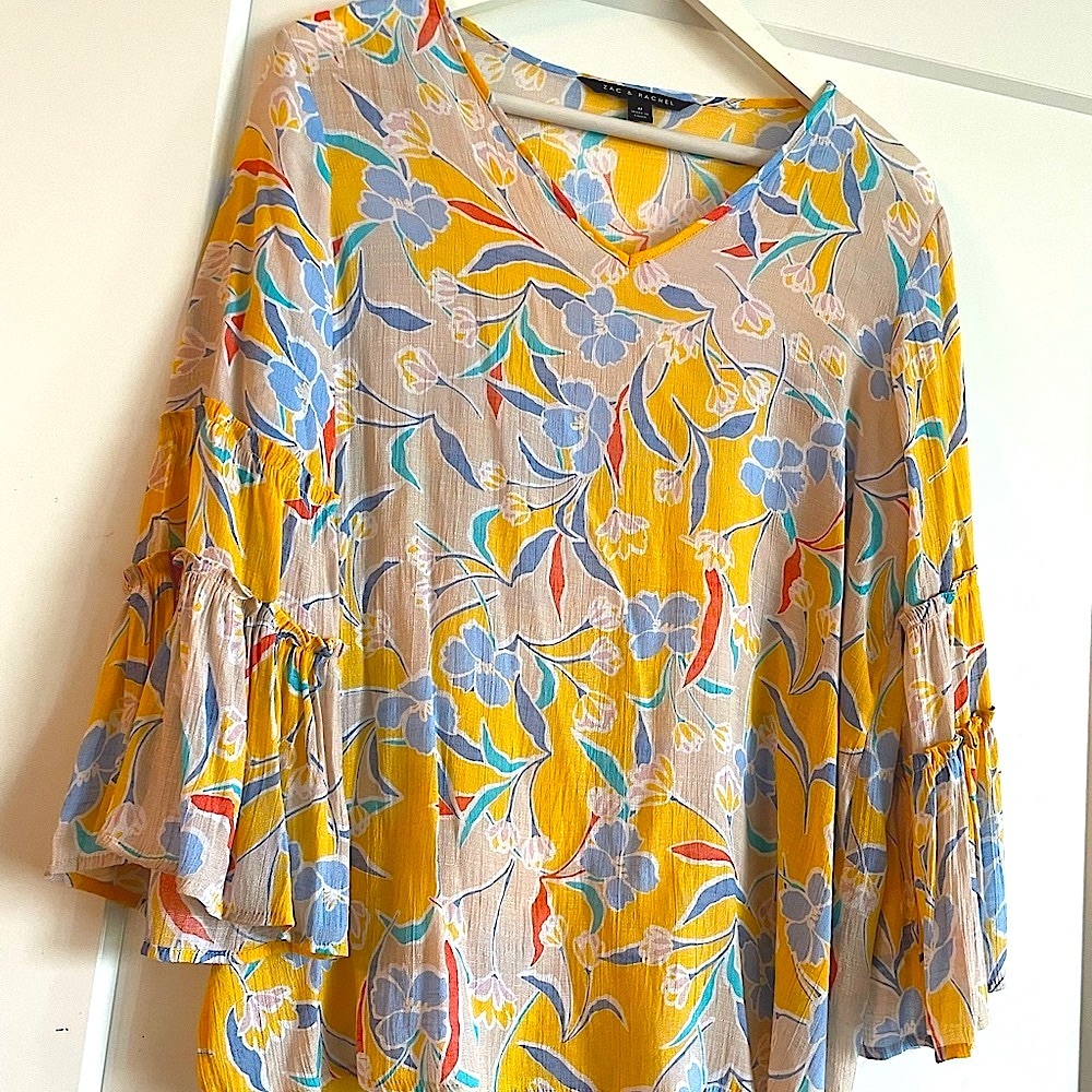 Zac & Rachel Flowy & Floral Flare Sleeve Top